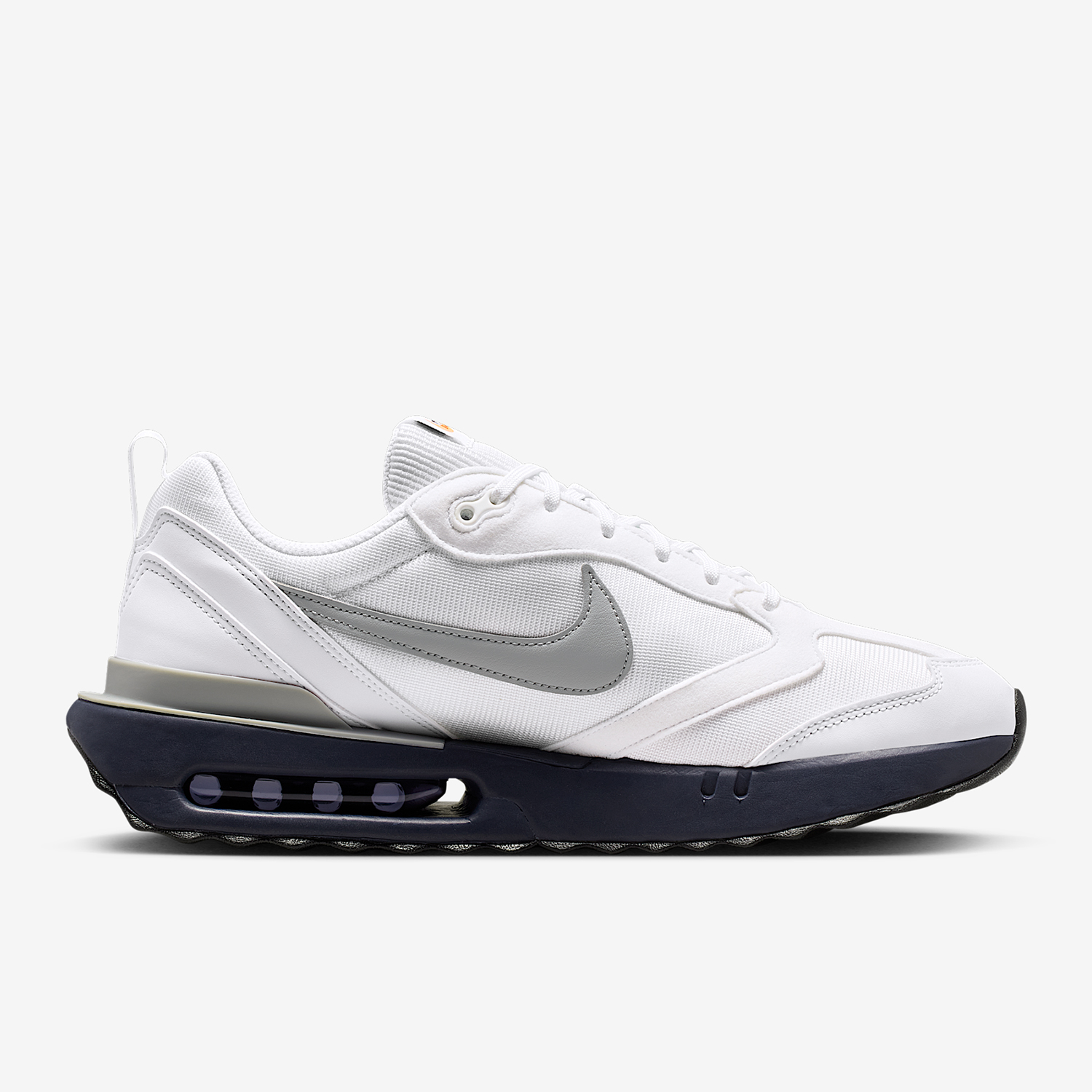Nike Authentic Air Max Dawn Me - đánh giá và giá Men Shoes Myntra